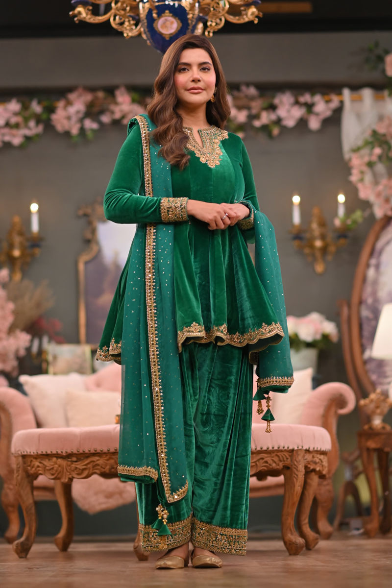 Nida Yasir in Misha