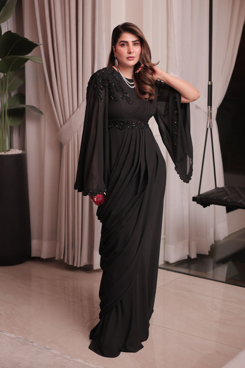 Areeba Habib in Azal
