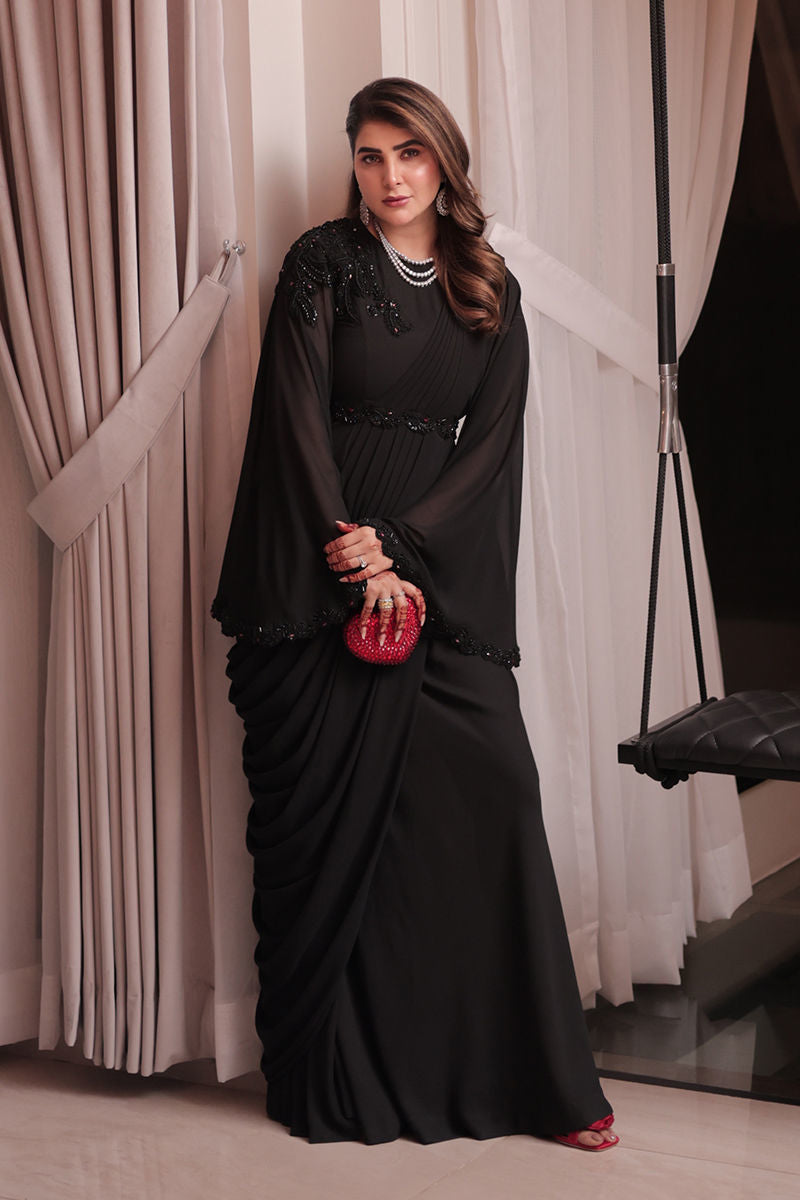 Areeba Habib in Azal
