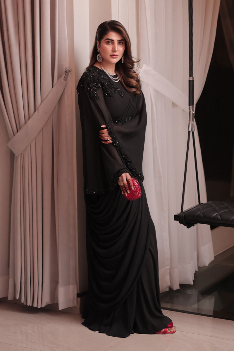 Areeba Habib in Azal