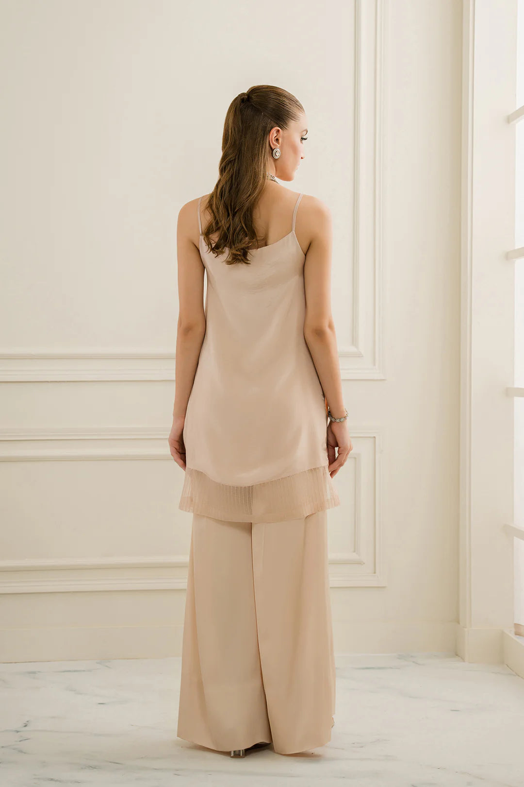 Qurim Top (Sleeveless)